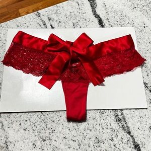 Vintage Victoria’s Secret Very Sexy Red Lace & Satin Thong Panties Small S